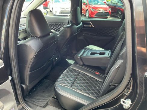 Used 2022 Mitsubishi Outlander SEL AWD/4WD image 26