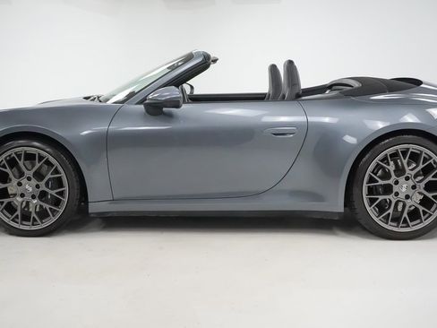 Certified 2025 Porsche 911 Carrera image 2