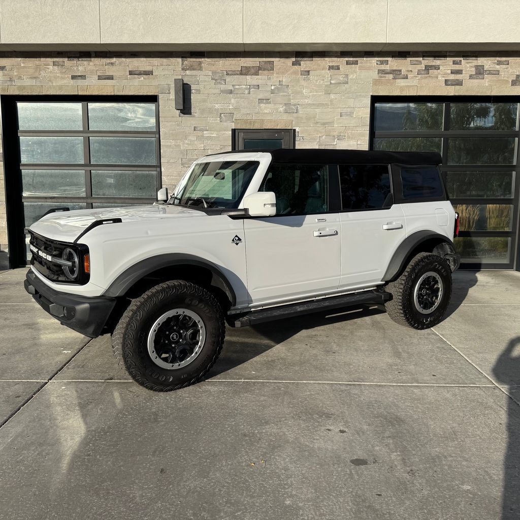 Used 2023 Ford Bronco Outer Banks w/ Sasquatch Package AWD/4WD image 7