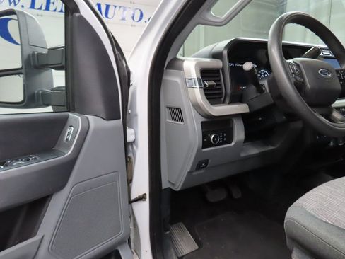 Used 2024 Ford F250 XLT AWD/4WD image 47