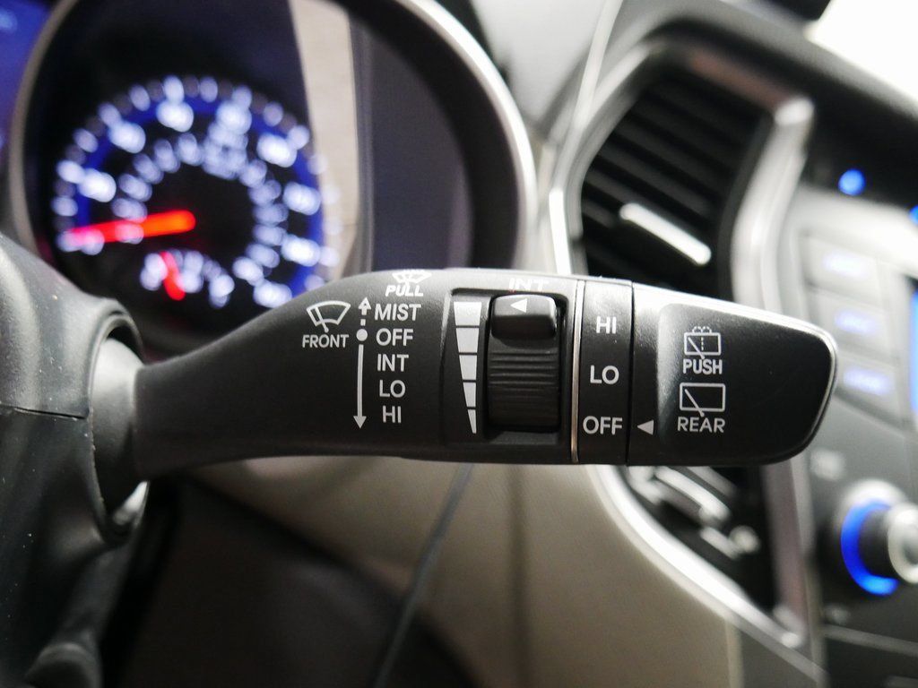 Used 2013 Hyundai Santa Fe GLS w/ Popular Equipment Pkg AWD/4WD image 36
