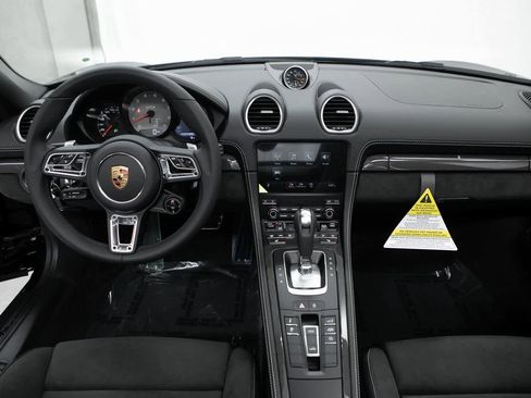 New 2025 Porsche 718 Boxster GTS image 13