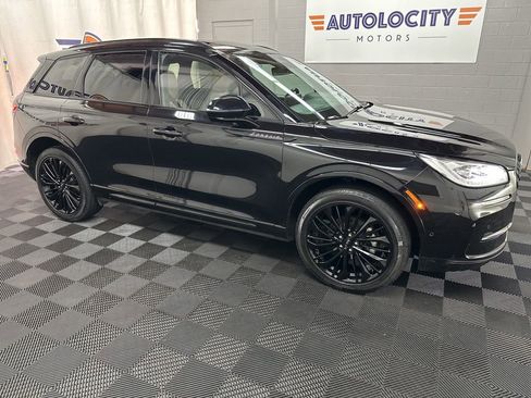 Used 2023 Lincoln Corsair Reserve w/ Equipment Group 202A AWD/4WD image 2