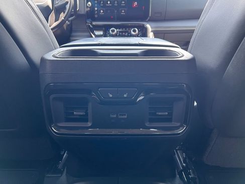 Used 2024 GMC Sierra 2500 AT4X AWD/4WD image 33