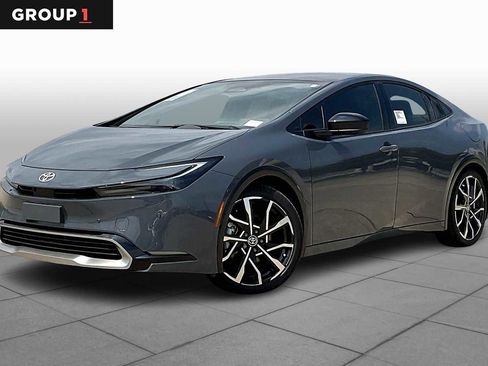 New 2025 Toyota Prius Plug-In Hybrid image 1