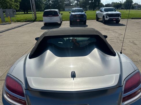 Used 2009 Saturn Sky RWD image 20