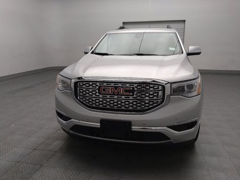 Used 2017 GMC Acadia Denali w/ Technology Package FWD image 15