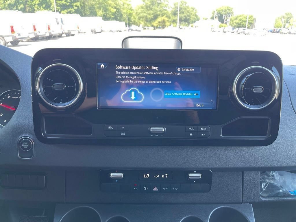 New 2026 Mercedes-Benz Sprinter 2500 image 17
