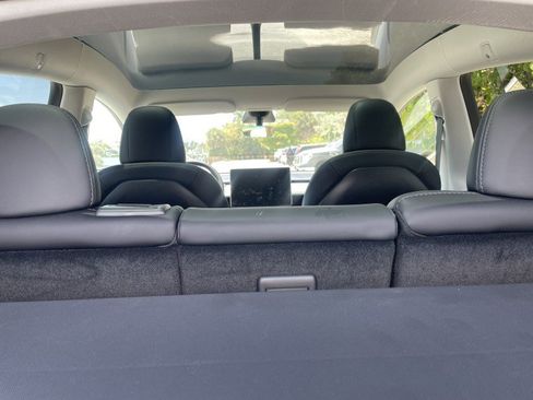 Used 2023 Tesla Model Y AWD image 23