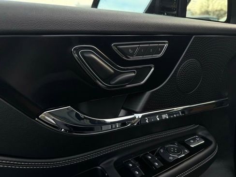 New 2026 Lincoln Corsair Premiere image 13