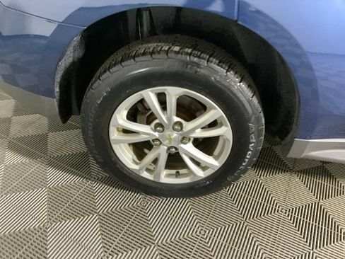 Used 2017 Chevrolet Equinox LT w/ Convenience Package AWD/4WD image 38