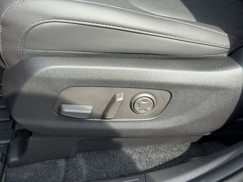 New 2026 Kia Carnival FWD image 28