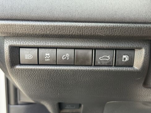 Used 2025 Toyota Camry LE image 26