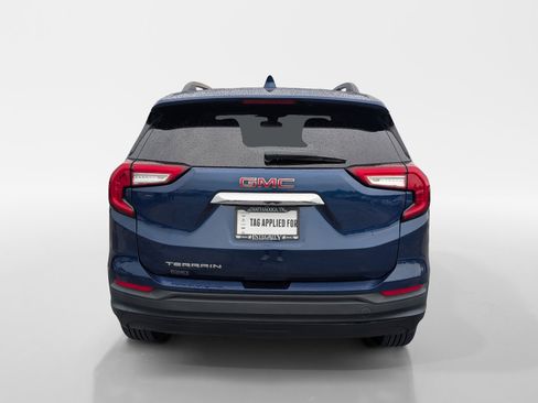 Used 2022 GMC Terrain SLE w/ Driver Convenience Package FWD image 7