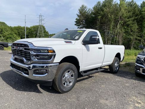 New 2026 RAM 2500 Tradesman AWD/4WD image 3