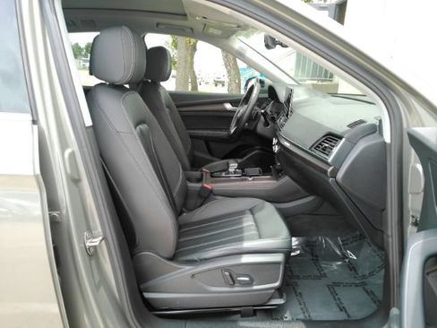 Used 2023 Audi Q5 2.0T Premium Plus w/ Premium Plus Package AWD/4WD image 22