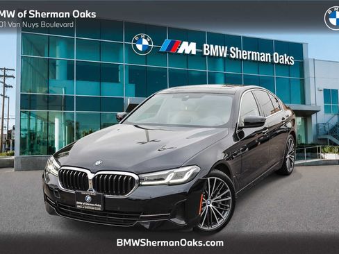 Used 2021 BMW 530i w/ Convenience Package RWD image 1