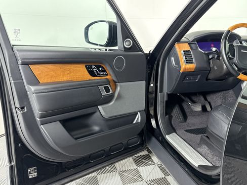 Used 2019 Land Rover Range Rover Supercharged AWD/4WD image 5