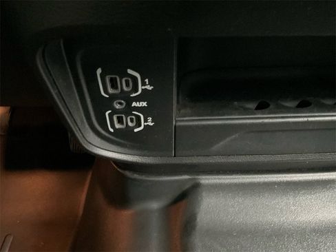 Used 2024 RAM 2500 Big Horn image 24