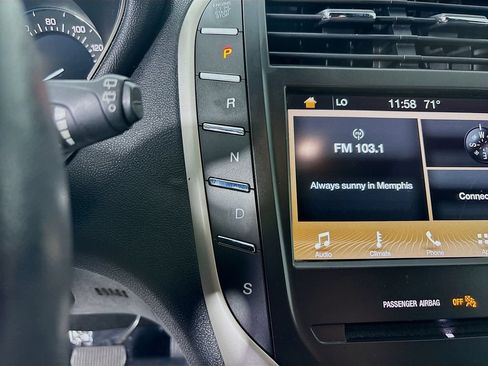 Used 2017 Lincoln MKC Premiere FWD image 17