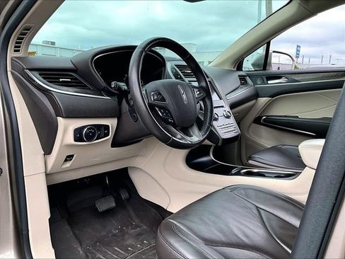 Used 2018 Lincoln MKC Reserve AWD/4WD image 8
