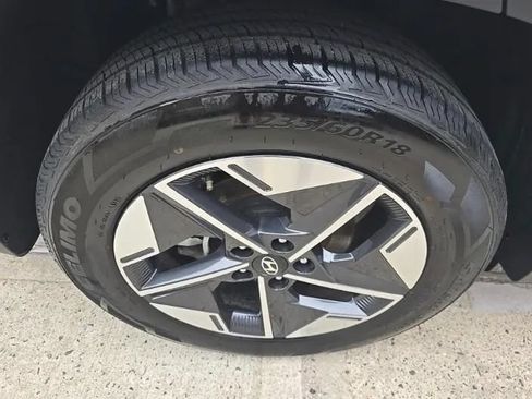 Used 2025 Hyundai Tucson SEL FWD image 14