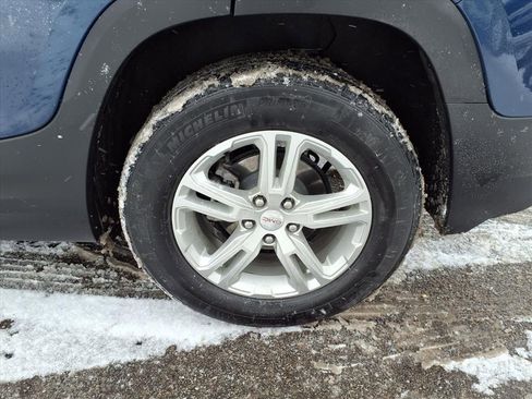 Certified 2023 GMC Terrain SLE w/ Driver Convenience Package image 39