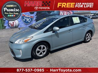 Used 2014 Toyota Prius Two image 1