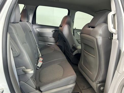 Used 2015 Chevrolet Traverse LS FWD image 27