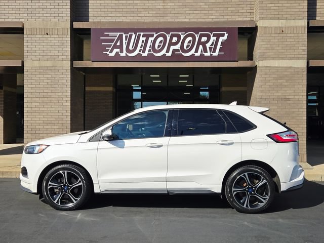 Used 2019 Ford Edge ST w/ Cold Weather Package AWD/4WD image 6