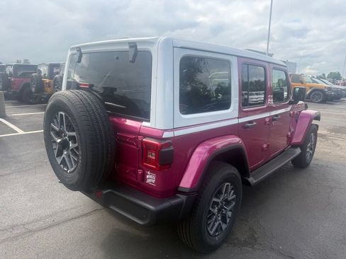 New 2026 Jeep Wrangler Unlimited Sahara w/ Whitecap Package AWD/4WD image 3