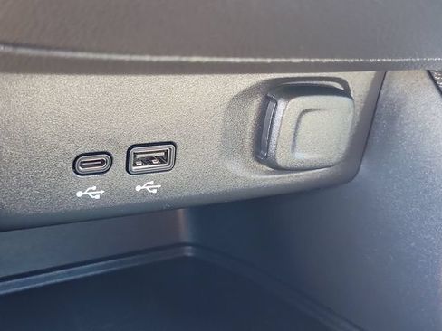 Used 2026 Buick Envista Sport Touring w/ Convenience I Package FWD image 19
