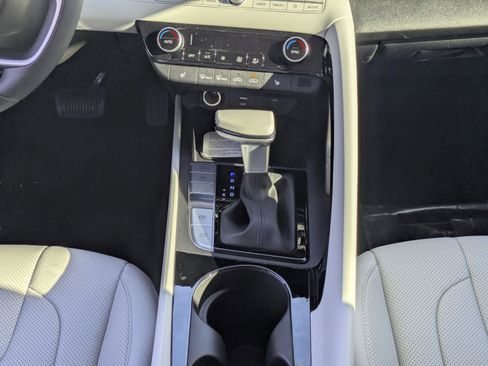 New 2026 Hyundai Elantra Limited image 21