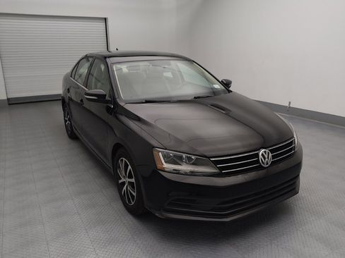 Used 2017 Volkswagen Jetta SE image 13