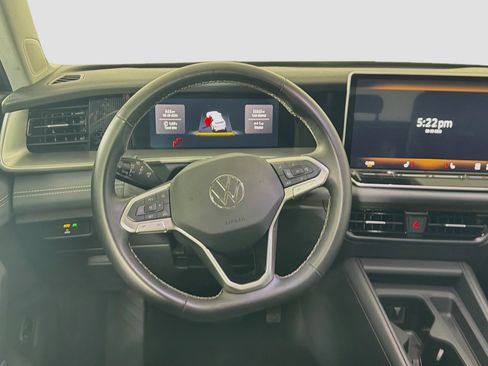 Used 2026 Volkswagen Tiguan SE AWD/4WD image 17
