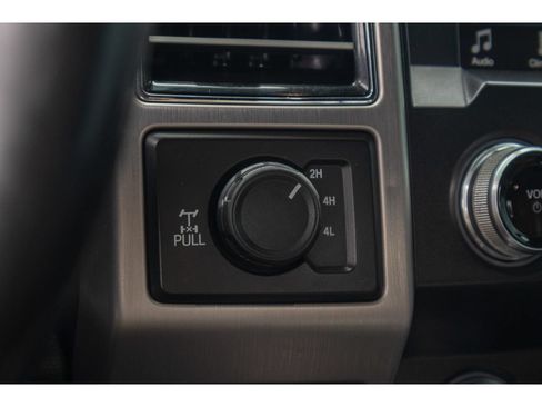 Used 2019 Ford F350 Platinum AWD/4WD image 25