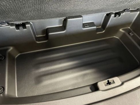 Used 2021 Buick Enclave Premium w/ Sun and Sites Package image 26