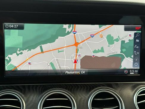 Used 2018 Mercedes-Benz E 300 image 24