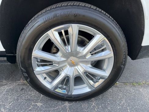 Used 2024 Chevrolet Tahoe High Country w/ Advanced Technology Package image 18