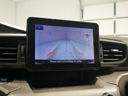 Certified 2022 Ford Explorer XLT w/ Class IV Trailer Tow Package image 23