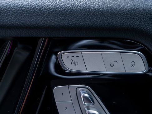 Used 2022 Mercedes-Benz G 550 image 18