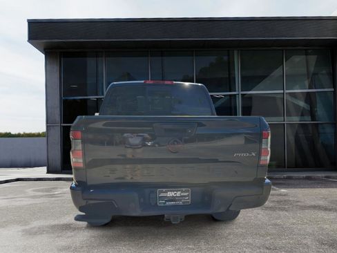 Used 2022 Nissan Frontier Pro-X image 6