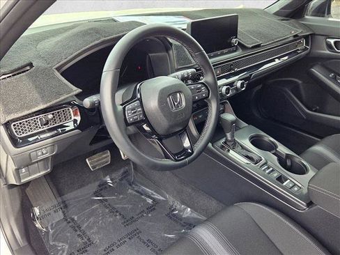 Used 2025 Honda Civic Sport image 10