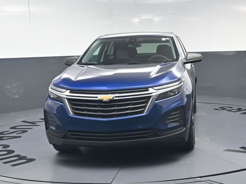 Used 2022 Chevrolet Equinox LS w/ LS Convenience Package FWD image 5