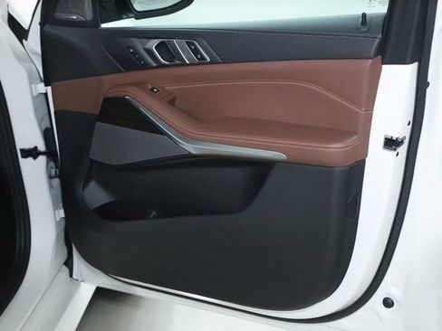 Used 2021 BMW X5 M50i w/ Premium Package AWD/4WD image 36