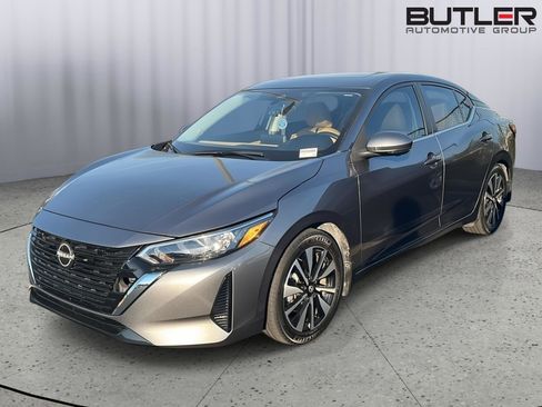 Used 2024 Nissan Sentra SV w/ SV Premium Package image 2