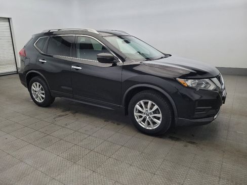 Used 2018 Nissan Rogue SV image 11