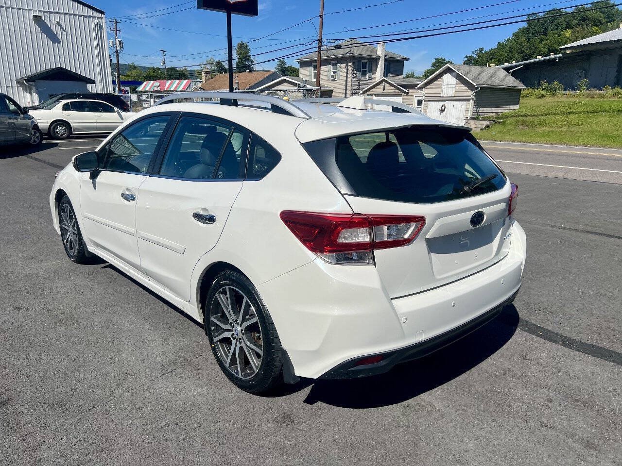 Used 2017 Subaru Impreza 2.0i Limited AWD/4WD image 3