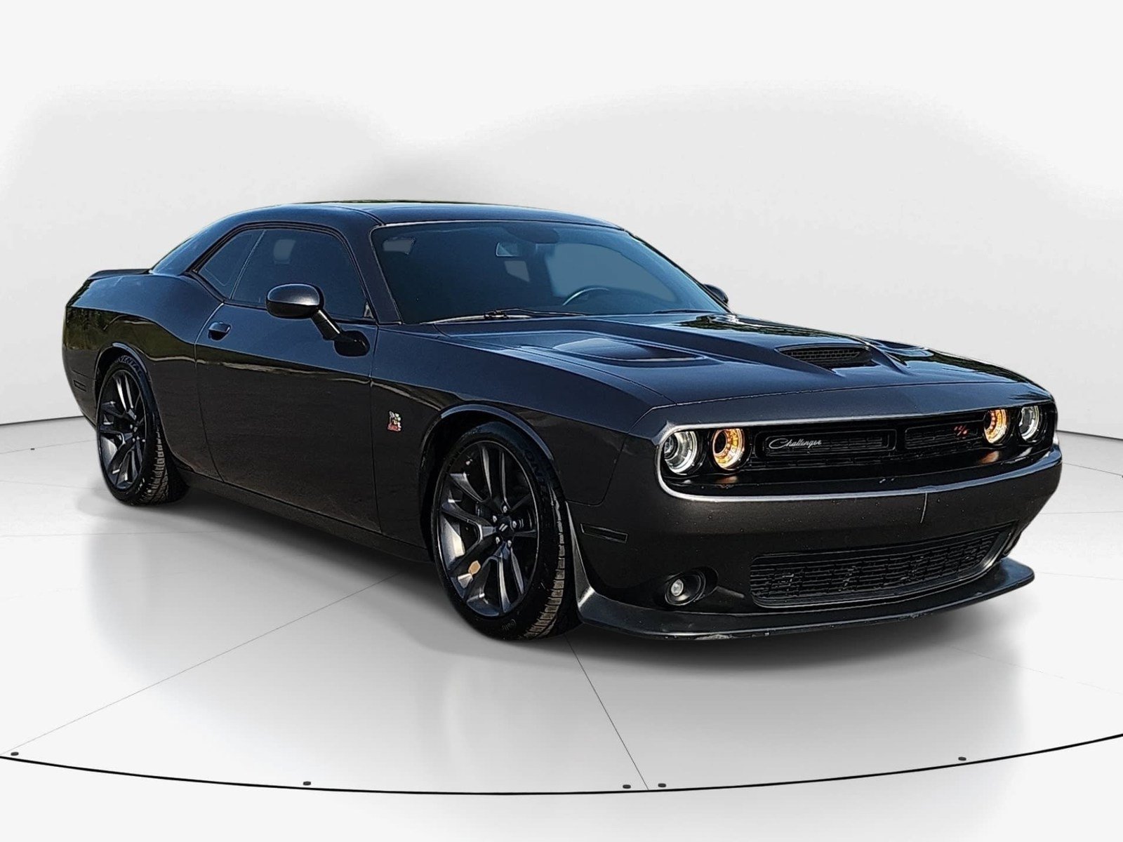 Used 2020 Dodge Challenger R/T Scat Pack w/ Driver Convenience Group RWD image 2