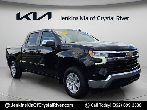 Used 2025 Chevrolet Silverado 1500 LT RWD image 1